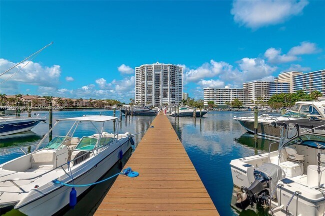 Foto del edificio - 2753 Parkview Dr S