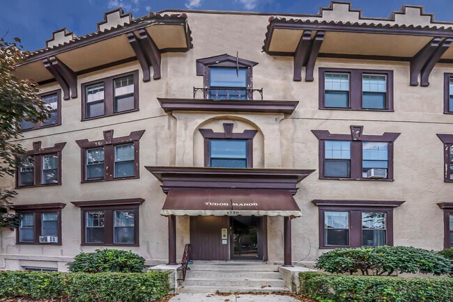 Building Photo - 1730 Commonwealth Ave