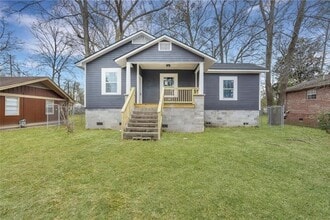 Building Photo - 2011 Comet Ave