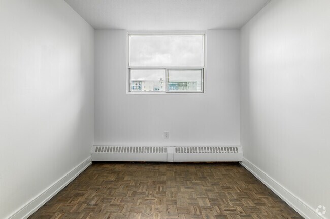 2BR, 1BA - 854SF - Bedroom - 1110 Caven St