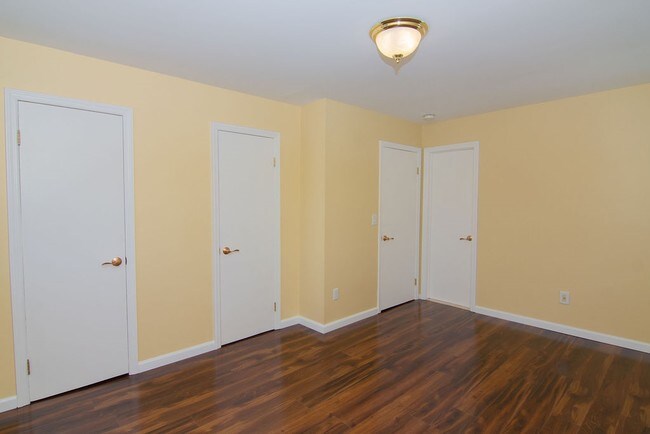 Foto del edificio - 78 Isabella Ave