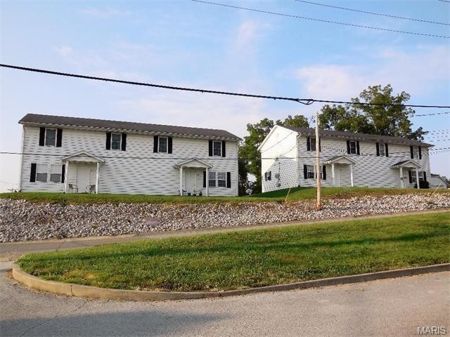Primary Photo - 1703 Pleasant St