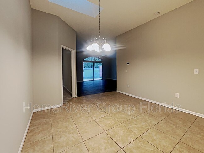 Building Photo - 6075 Scenic Meadow Ln