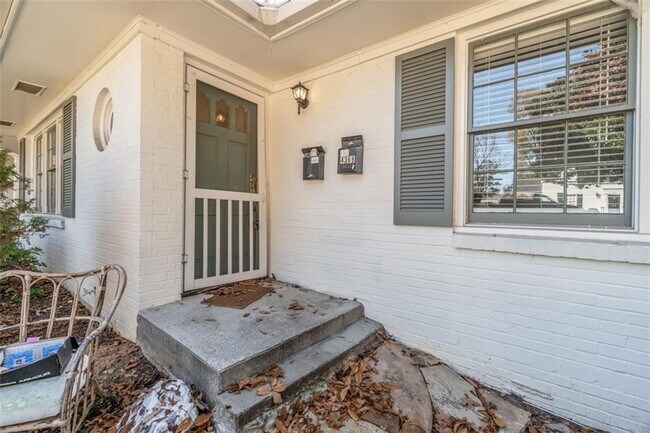 Foto del edificio - 436 Collier Rd NW