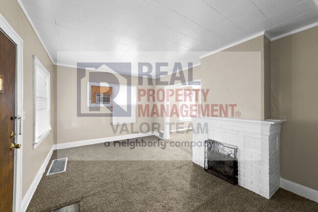 Foto del edificio - 3415 E 137th St