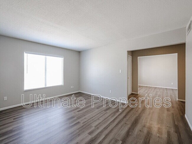 Foto del edificio - 5357 W Cholla St