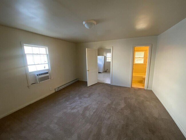 Building Photo - 4406 Trinity Ave