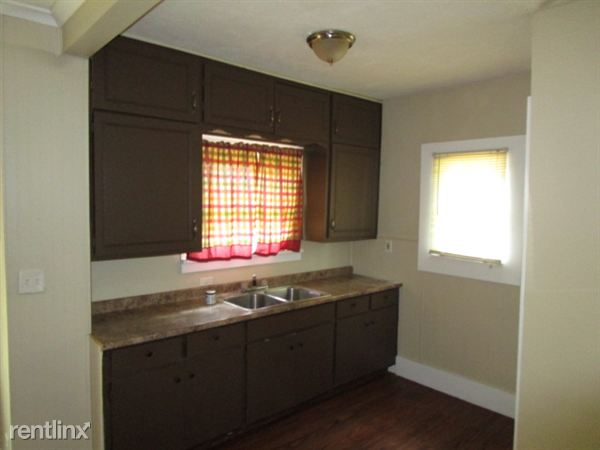 Foto del edificio - 1028 Barney Ave