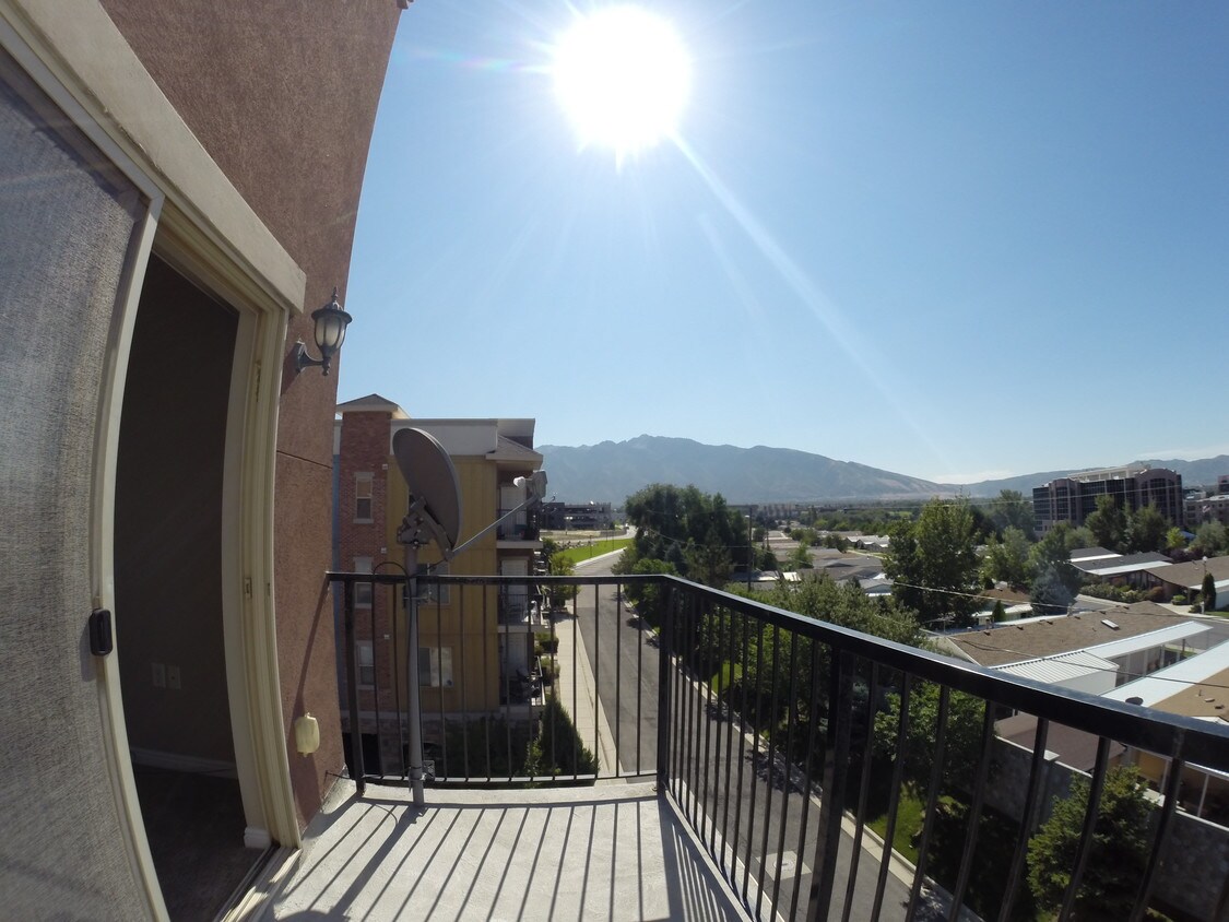 180 Albion Village Way, Sandy, UT 84070 Condo for Rent in Sandy, UT