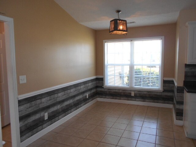 Building Photo - 300 Cherry Buck Trail