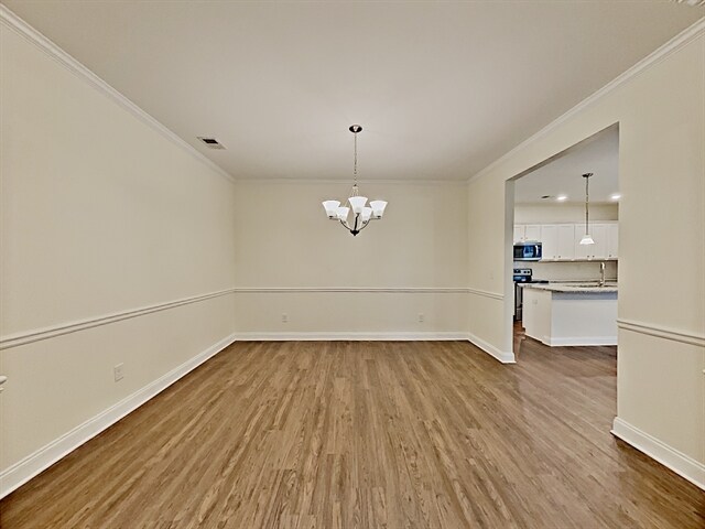 Building Photo - 1592 Weatherbrook Circle