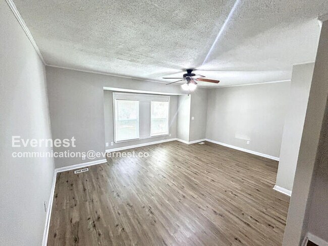 Foto del edificio - 1243 3rd Ave NW