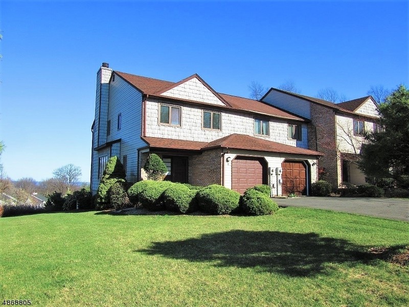 1 Valley Ln, Morris Plains, NJ 07950 Room for Rent in Morris Plains, NJ
