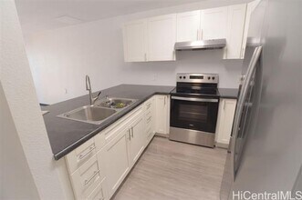 Building Photo - 98-282-282 Kaonohi St