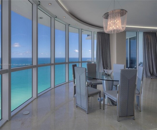 Foto del edificio - 18101 Collins Ave