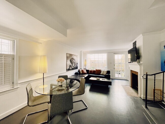 Living Space - 1233 Potomac St NW