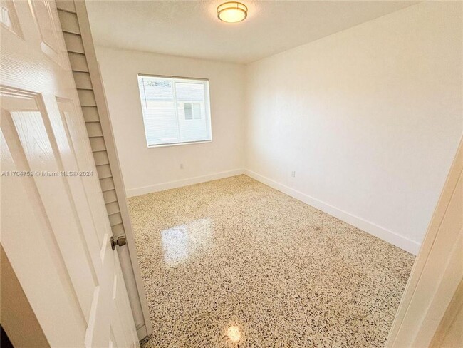 Foto del edificio - 3 bedroom in Miami FL 33147