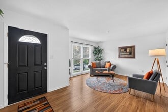 Building Photo - 1512 Lakeview Ave