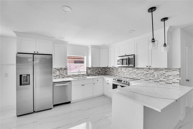 Foto del edificio - 9242 SW 18th Rd