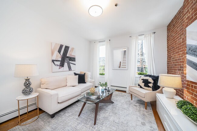 Building Photo - 89 Grand St