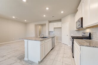 Building Photo - 26019 Steele Flower Dr