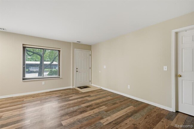 Building Photo - 27729 Harrison Woods Ln