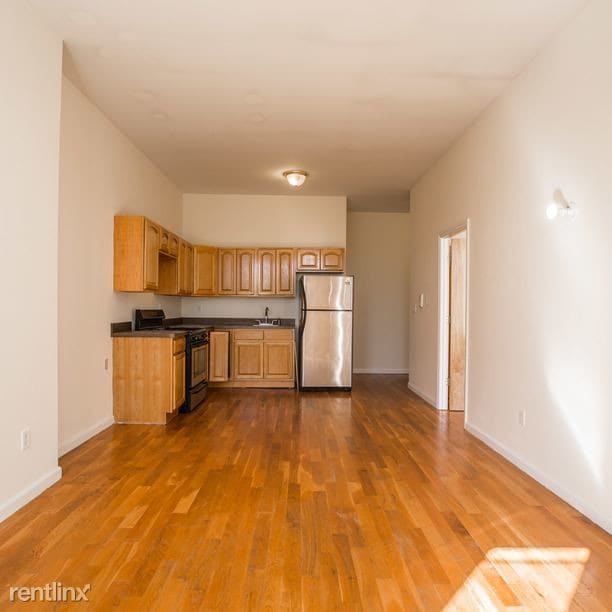 Building Photo - 154 Grattan St
