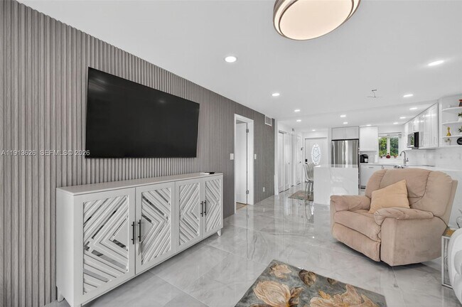 Foto del edificio - 8900 Washington St