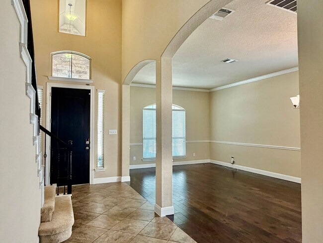 Foto del edificio - Welcome home to 621 Cavan!