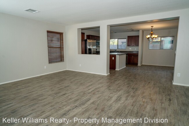 Foto del edificio - 3 br, 2.5 bath House - 4914 N 108th Ave 21...