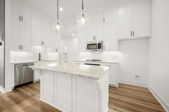 Foto del edificio - Beautiful 4-Bedroom Home in Parks at Water Oaks – Gonzales, LA