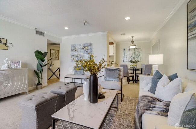 Building Photo - 1210 Bellevue Ave