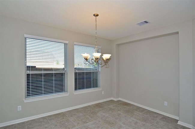 Building Photo - 23839 Villa Lisa Dr