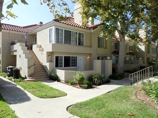 FUERA DEL CONDOMINIO - 4240 Lost Hills Rd