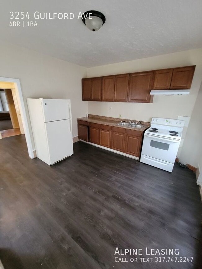 Foto del edificio - Martindale-Brightwood 4BR/1BA House!