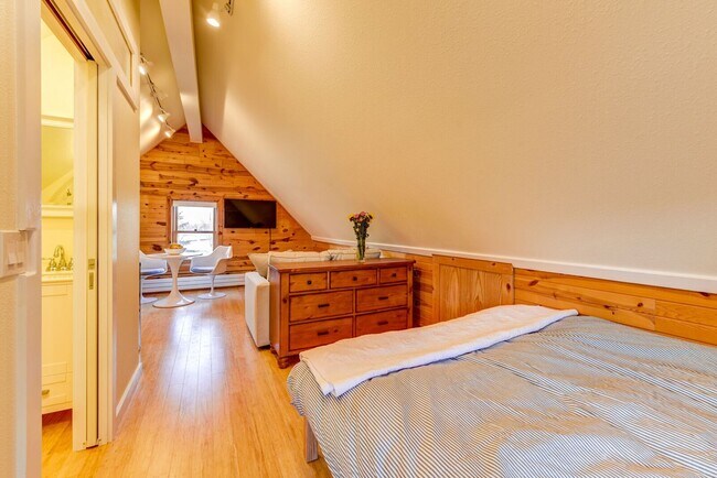 Building Photo - 4597 Apple Way