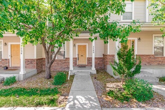 Building Photo - 7740 Sandy Springs Point