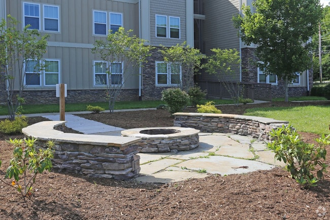 Greenway Commons Student Apartments Boone Nc Apartments Com Greenway Commons Student Apartments Boone Nc Apartments Com