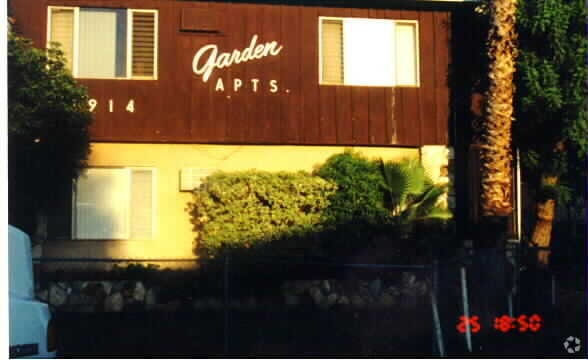 Building Photo - Garden Apartments