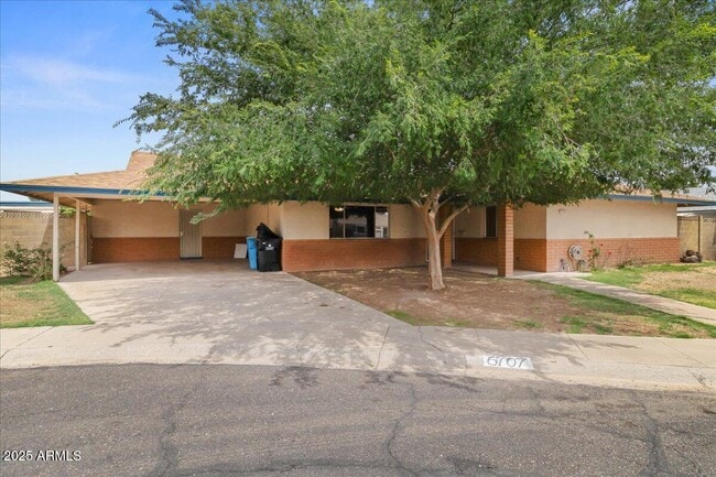 Building Photo - 6707 N 42nd Ave