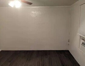 Building Photo - 7914 Norvic St