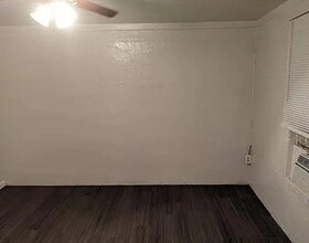 Building Photo - 7914 Norvic St