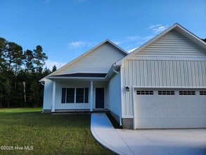 Building Photo - 613 Hobbs Dr
