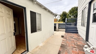 Building Photo - 410 N Frederic St