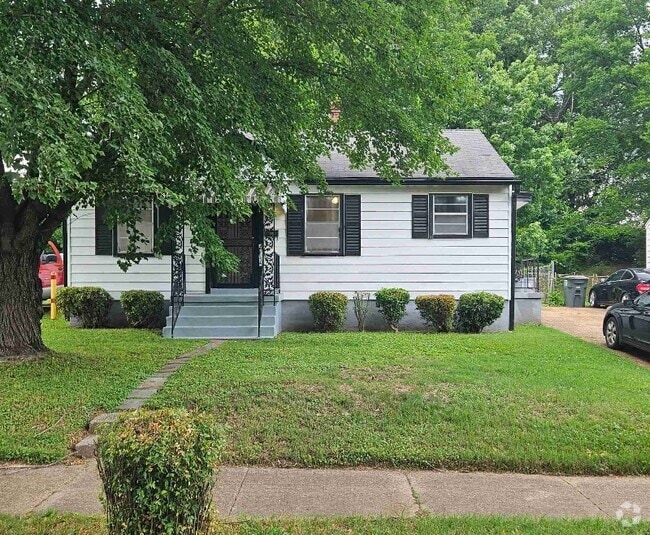 Building Photo - 464 Fernwood Ave