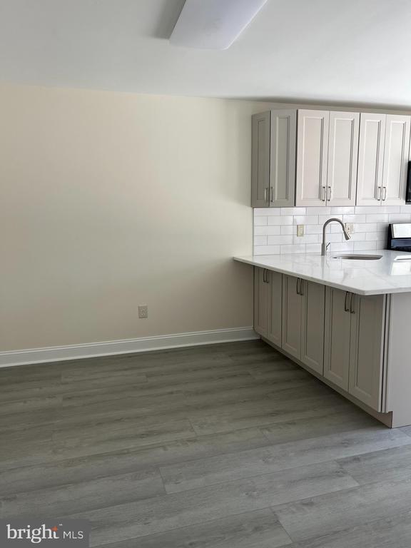 Foto del edificio - 6 Parktown Pl