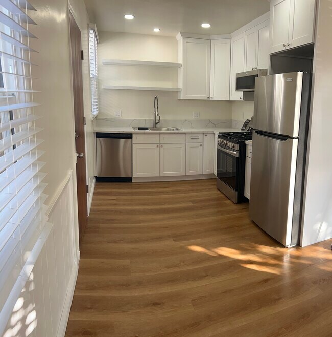 Photo - 9206 Crenshaw Blvd Apartments