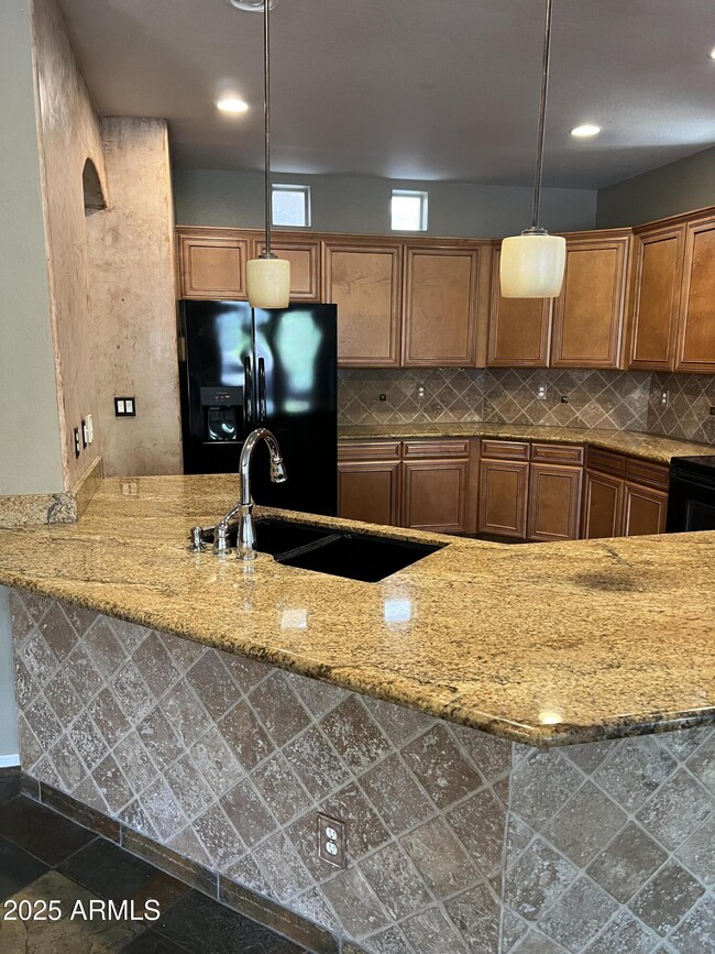 Building Photo - 3022 W Gran Paradiso Dr