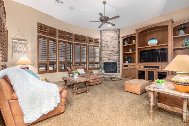 Foto del edificio - 3644 N Sagewood Cir