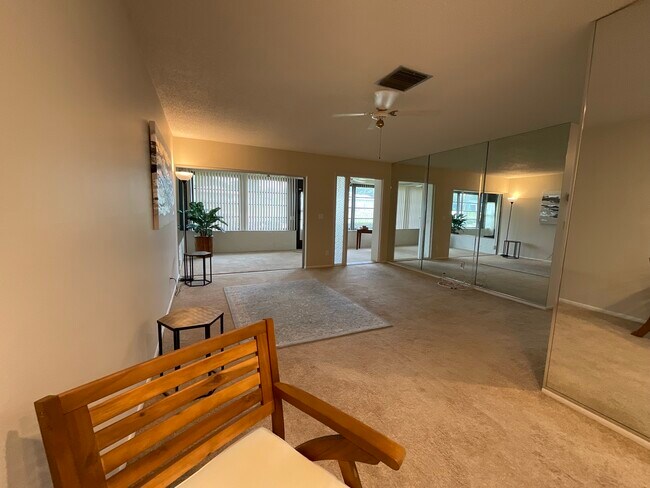 Building Photo - 2740 Highlands Blvd